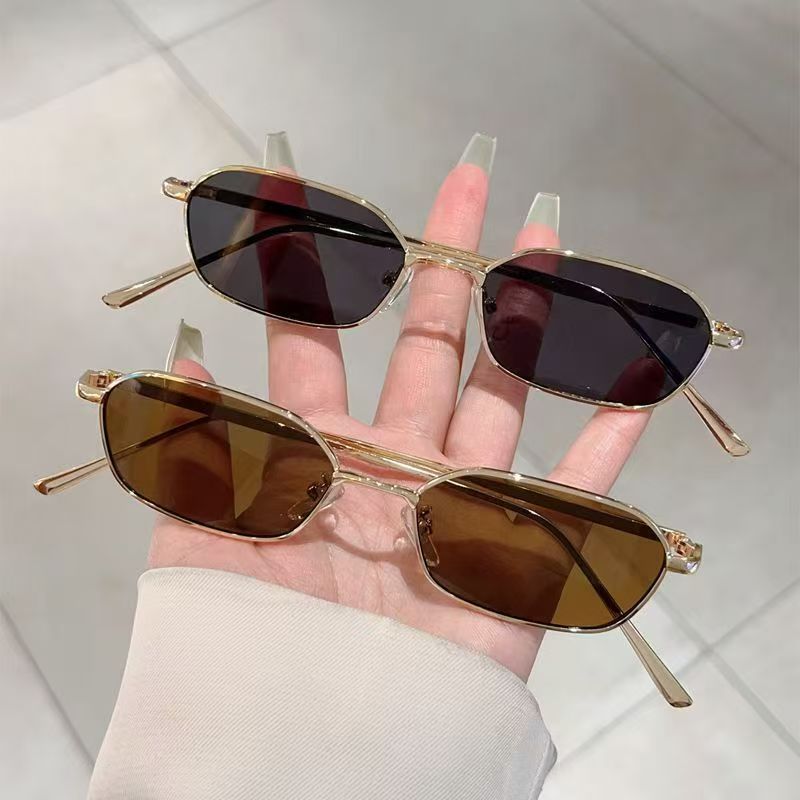 Vintage Outdoor Fashion - Neue kleine Steampunk-Sonnenbrille für Damen, Luxusmarke,