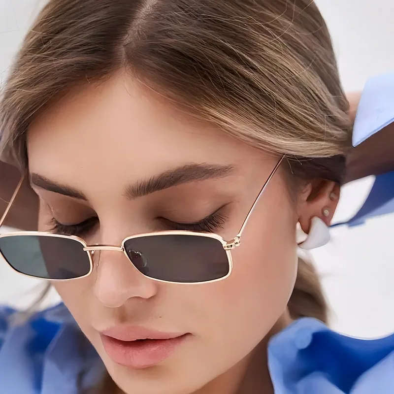 Neue kleine quadratische Sonne – Vintage Fashion Enthusiasts Bewertung und Preis